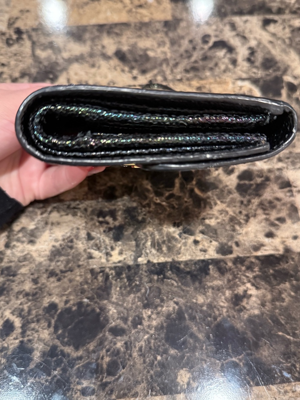 ❌SOLD❌🌟 Rare Henri Bendel Petrol Oil Slick Iridescent Trifold Wallet 🌟 - Picture 8 of 16